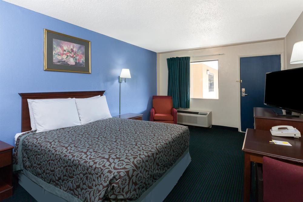 Days Inn By Wyndham Oklahoma City Fairground Esterno foto